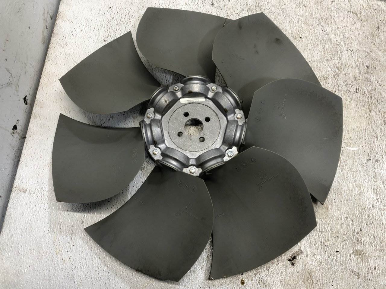 2016 Gehl R220 Fan Blade For Sale Spencer, IA 50352287