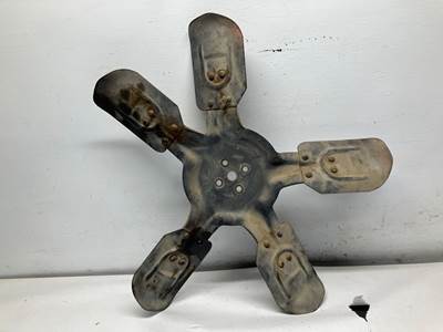 International 345 Fan Blade for a International 1800 Loadstar