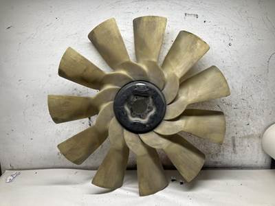 Paccar MX-13 Fan Blade for a Peterbilt 579