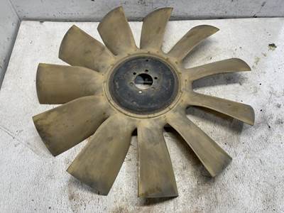 Volvo VED12 Fan Blade for a Volvo VNL