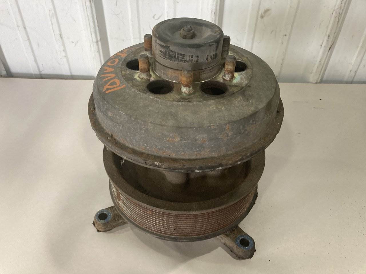 2010 Cummins ISX Fan Clutch for a Volvo VNL For Sale Winimac, IN