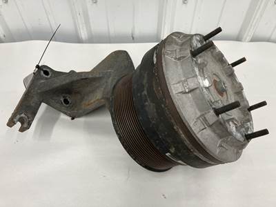 Cummins X15 Fan Clutch for a Kenworth T680