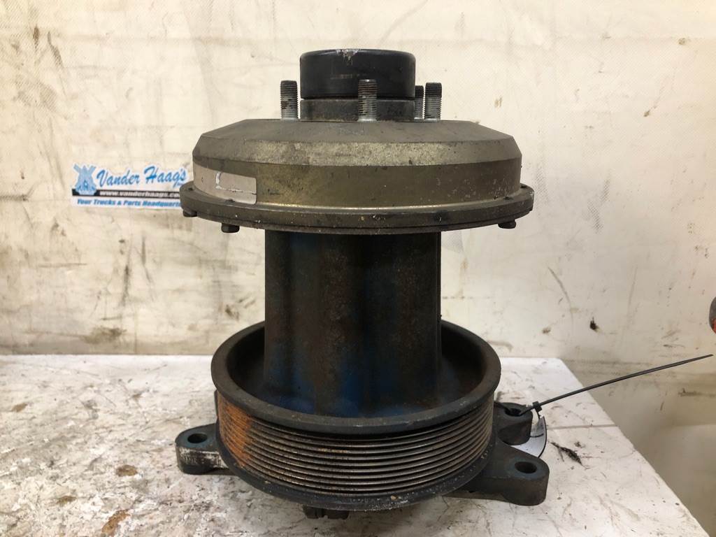 2015 Detroit DD15 Fan Clutch for a Freightliner Cascadia For Sale