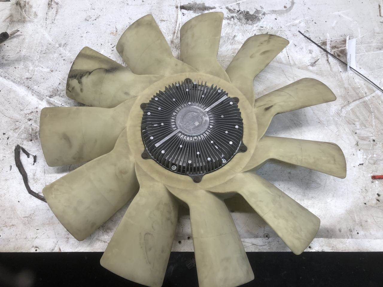2014 Detroit DD15 Fan Clutch for a Freightliner Cascadia For Sale Des