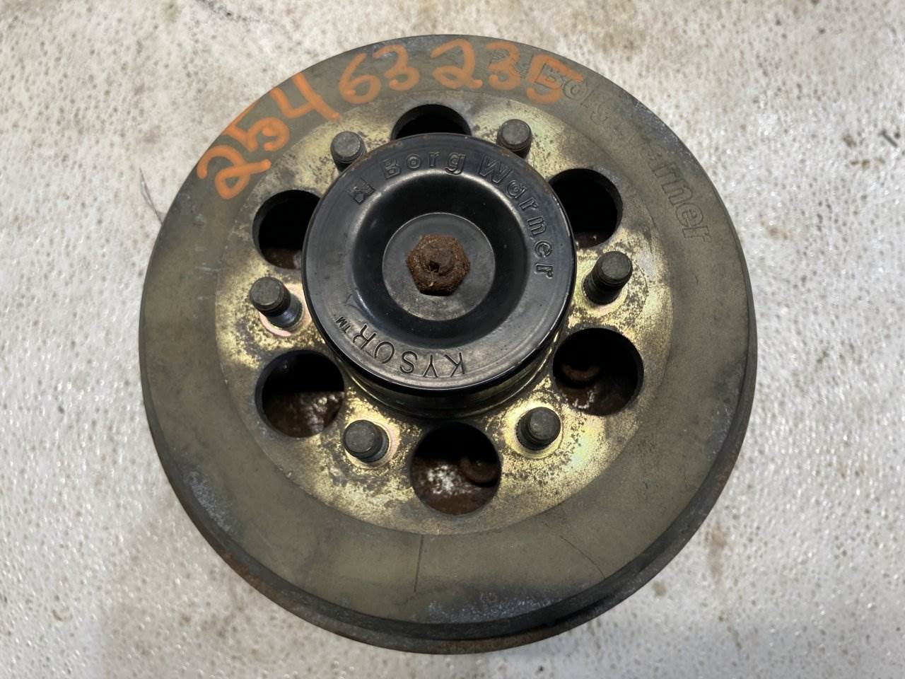 2016 Detroit DD15 Fan Clutch for a Freightliner Cascadia For Sale