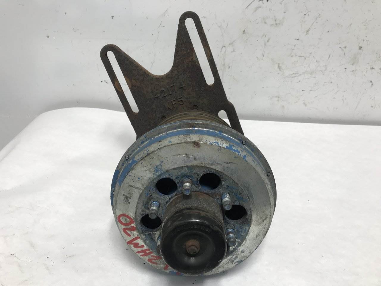 2002 Detroit Series 60 12.7L Fan Clutch for a Freightliner Columbia 120 For Sale Sioux Falls