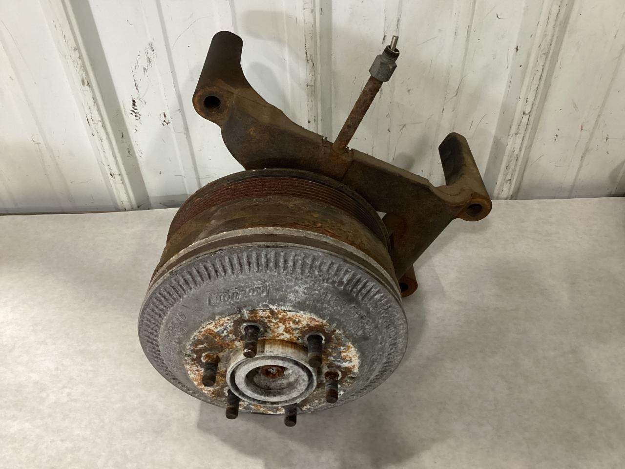 2006 MercedesBenz MBE 4000 Fan Clutch for a Freightliner Columbia 112 For Sale Winimac, IN