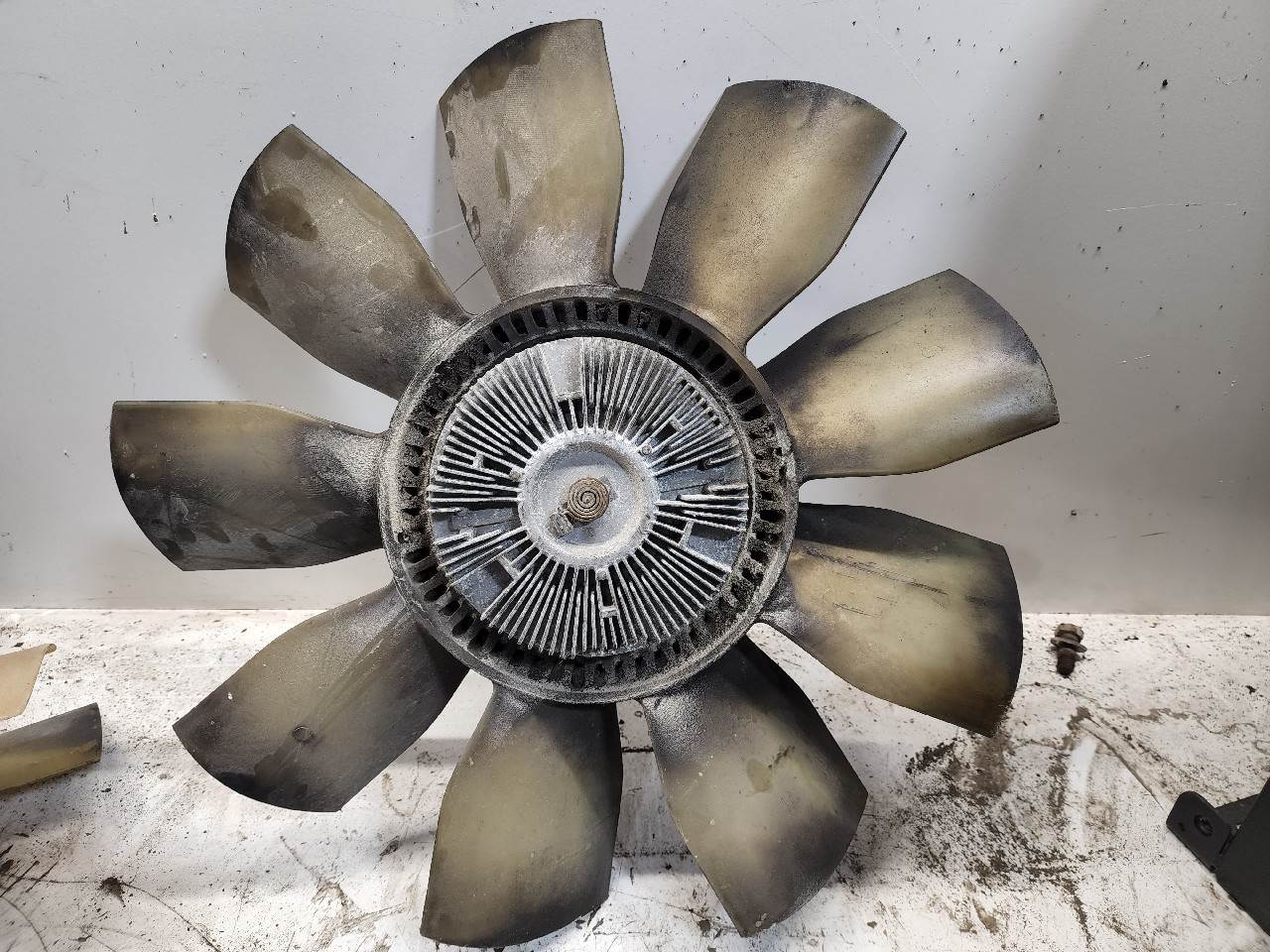 2003 MercedesBenz MBE 906 Fan Clutch for a Sterling Acterra For Sale