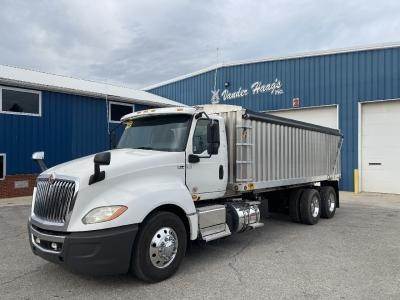 International LT Farm / Grain Truck - Cummins 450HP