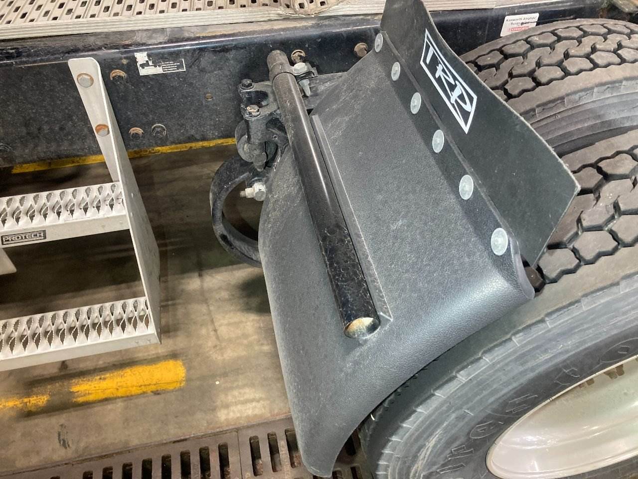 2016 Fender for a Kenworth T680 For Sale Sioux Falls, SD 25451813