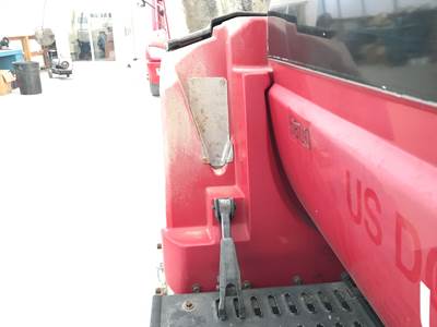 Chevrolet C7500 Fender