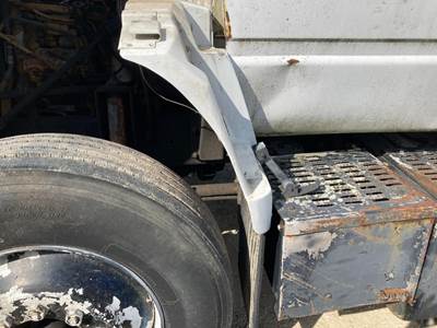 Chevrolet Kodiak Fender