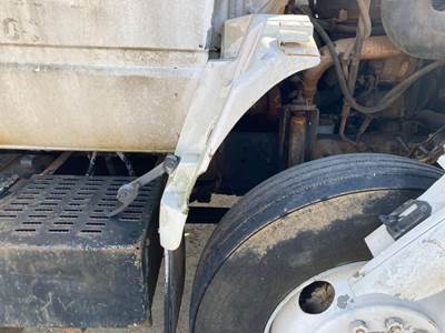 Chevrolet Kodiak Fender