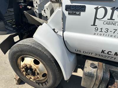 Ford F-650 Fender for a Ford F650