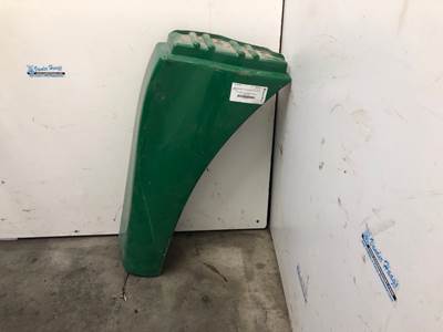 Freightliner Cascadia Fender