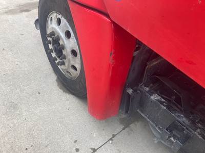 Freightliner Cascadia Fender