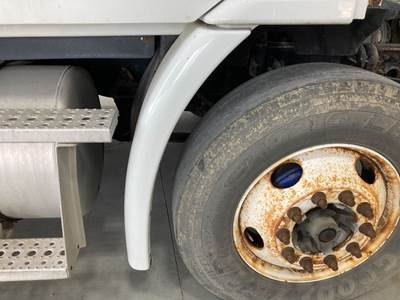 Freightliner Cascadia Fender