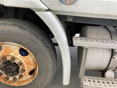 Freightliner Cascadia Fender