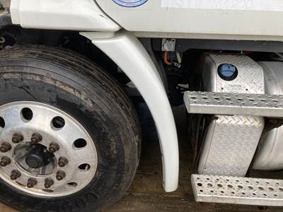 Freightliner Cascadia Fender