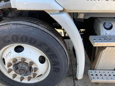 Freightliner Cascadia Fender