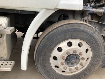 Freightliner Cascadia Fender