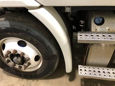 Freightliner Cascadia Fender