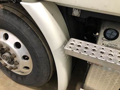 Freightliner Cascadia Fender