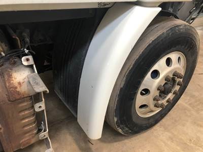 Freightliner Cascadia Fender
