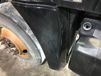 Freightliner Cascadia Fender