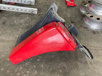 Freightliner Cascadia Fender