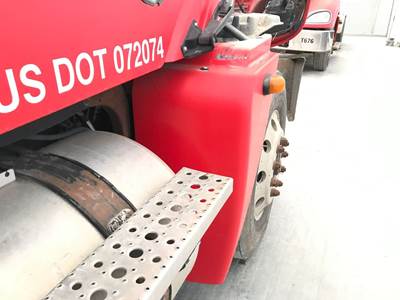 Freightliner Columbia 120 Fender