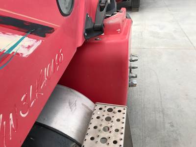 Freightliner Columbia 120 Fender