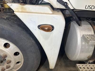 Freightliner Columbia 120 Fender