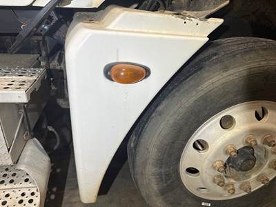 Freightliner Columbia 120 Fender