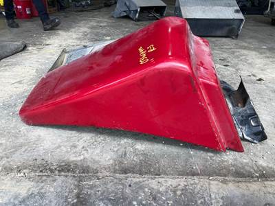 Freightliner Columbia 120 Fender