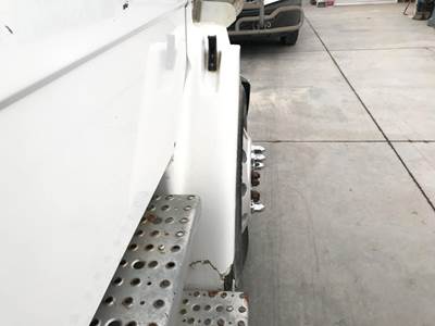 Freightliner FL70 Fender