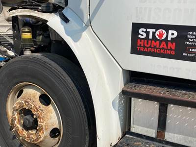 Freightliner M2 106 Fender