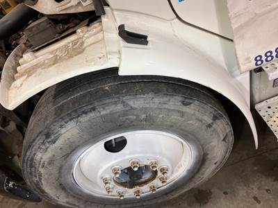 Freightliner M2 106 Fender