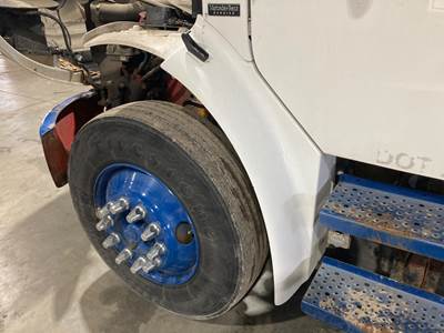 Freightliner M2 106 Fender