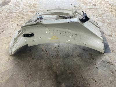 Freightliner M2 106 Fender