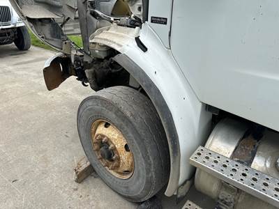 Freightliner M2 112 Fender