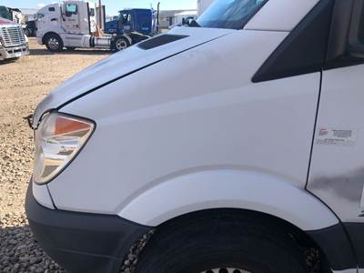 Freightliner Sprinter Fender