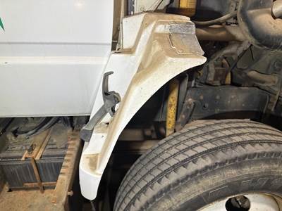 GMC C7500 Fender
