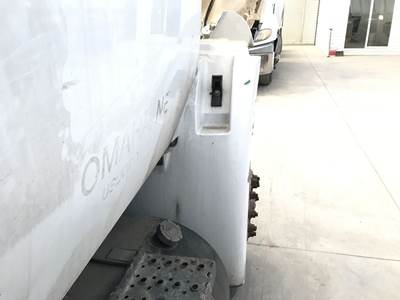 International 4400 Fender