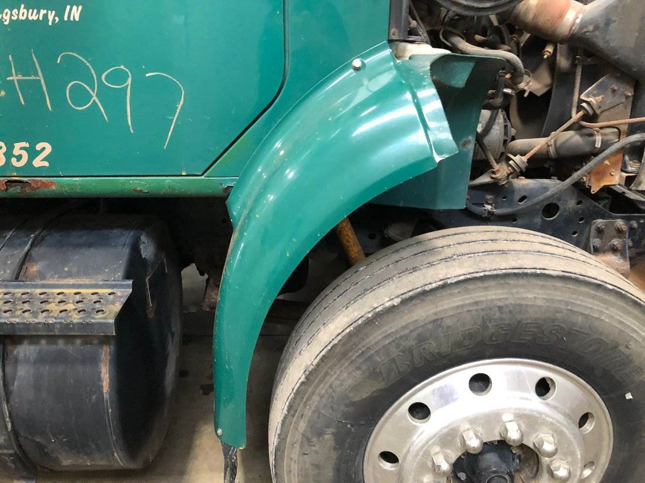 1998 International 8100 Fender For Sale Winimac, IN 25502472