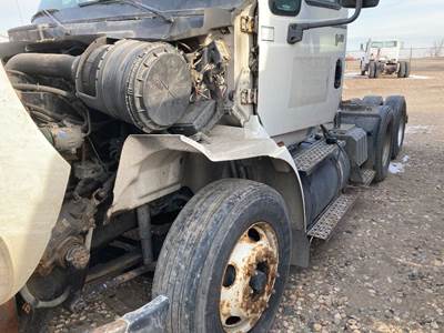 International 8600 Fender