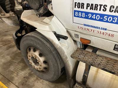 International 8600 Fender