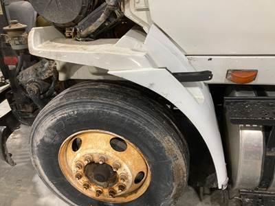 International 8600 Fender