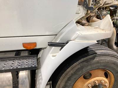 International 8600 Fender