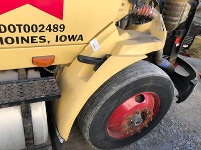 International 8600 Fender